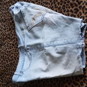 Chort  very good condition size w29 L28  color blue like new